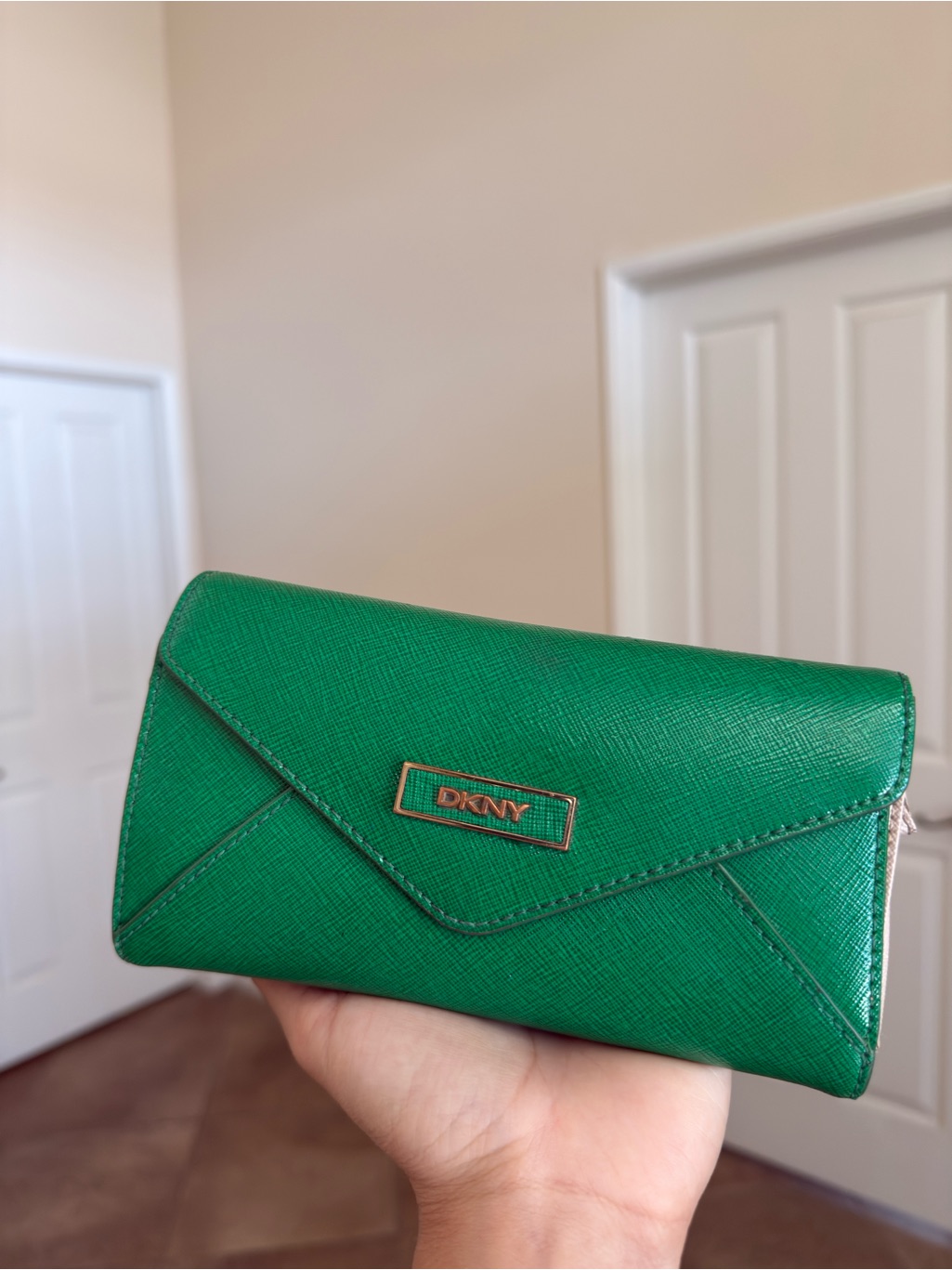 Dkny Emerald Green Envelope Clutch Wallet